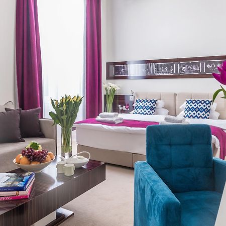 Hotel Theater Belgrade Garni Esterno foto