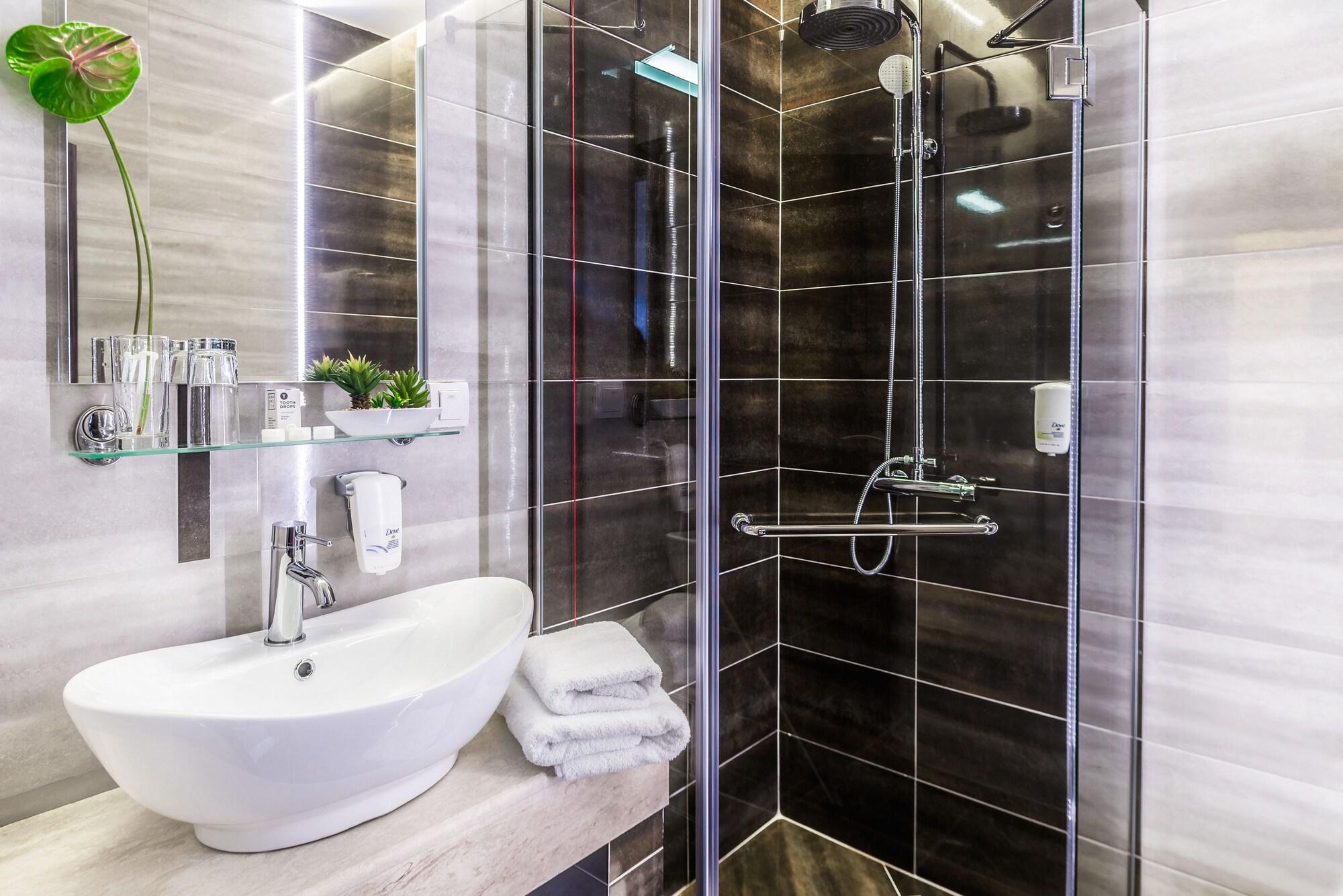 Hotel Theater Belgrade Garni Esterno foto