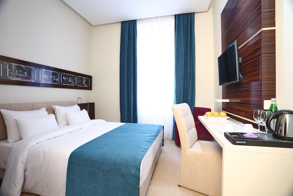 Hotel Theater Belgrade Garni Esterno foto