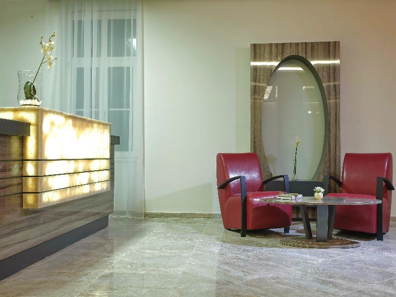 Hotel Theater Belgrade Garni Esterno foto