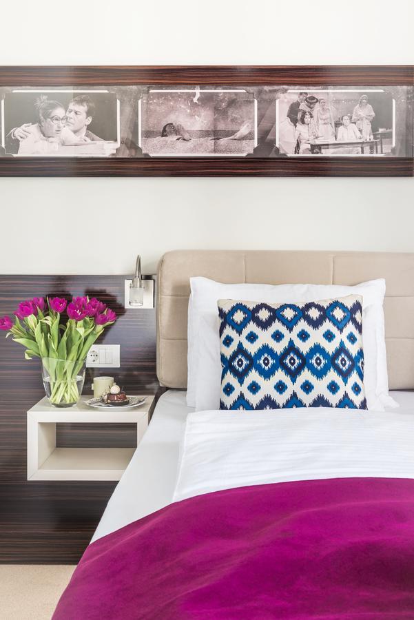 Hotel Theater Belgrade Garni Esterno foto