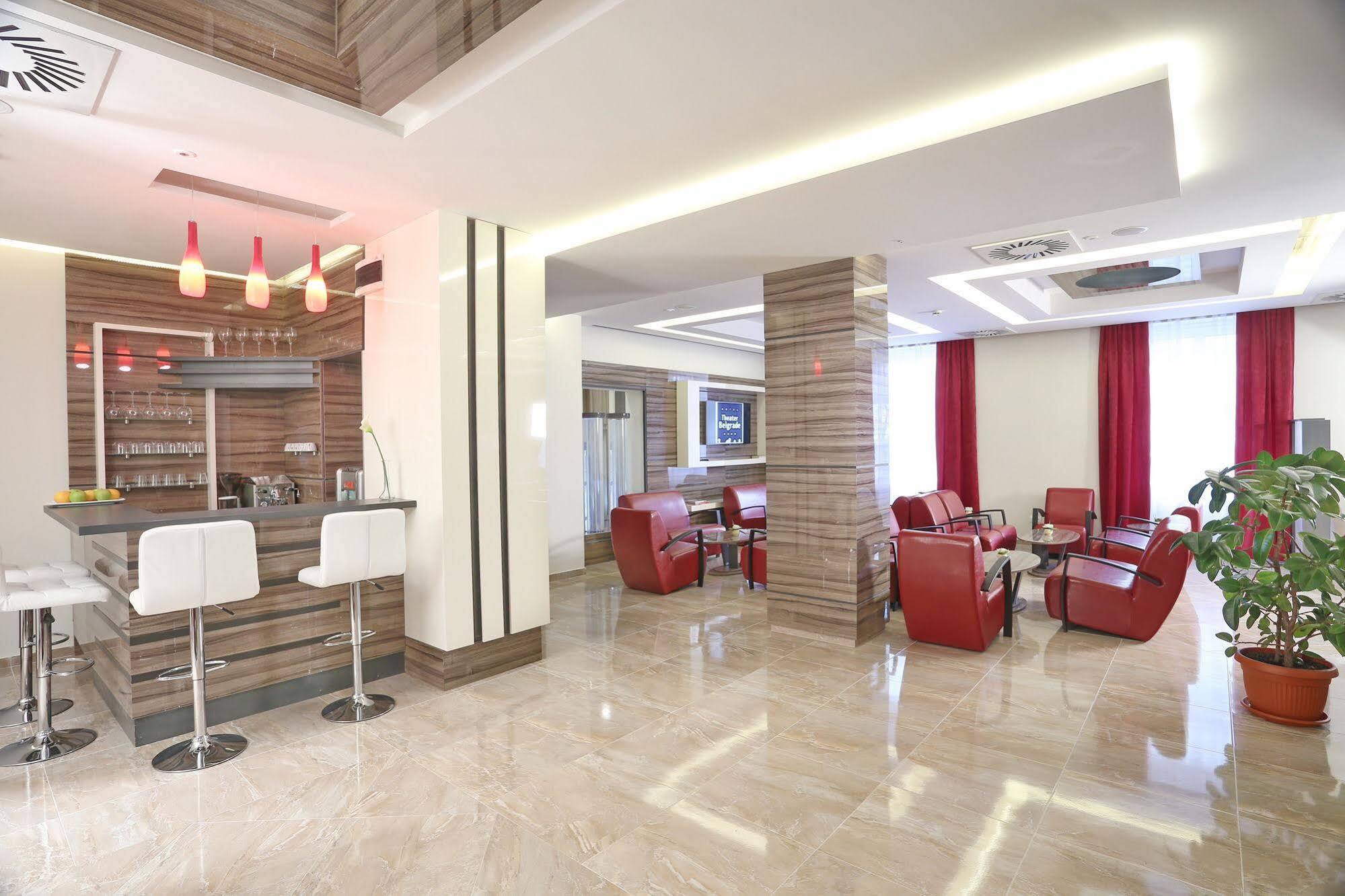 Hotel Theater Belgrade Garni Esterno foto