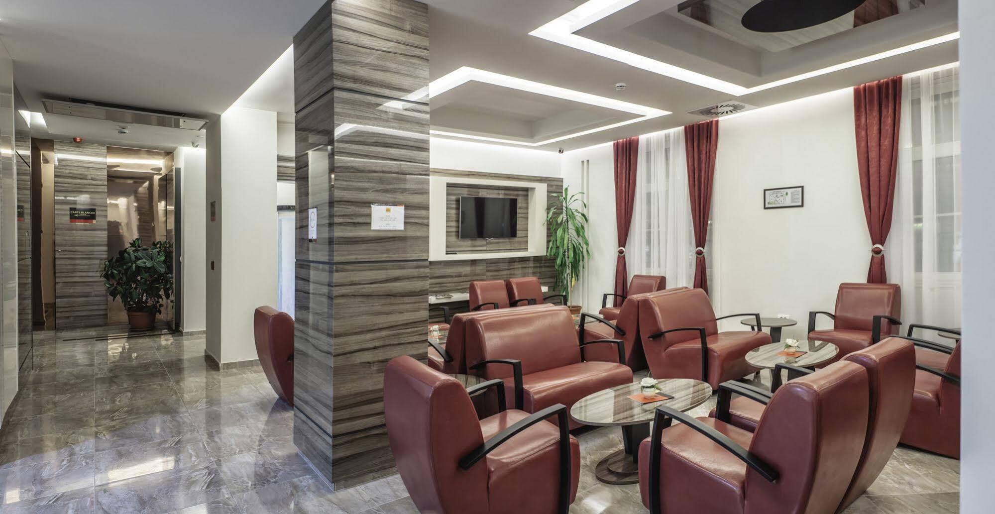Hotel Theater Belgrade Garni Esterno foto